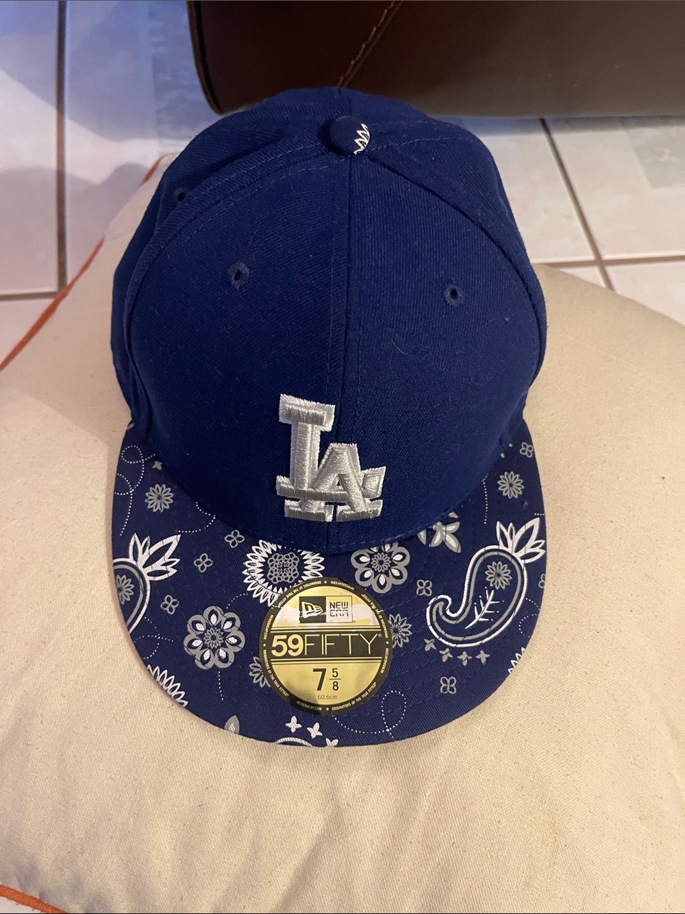 New Era Navy & White LA Paisley Brim Fitted Hat